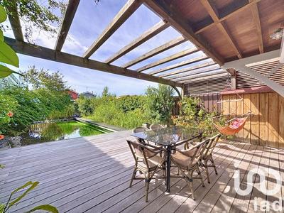 Maison - 140 m² - 5 pièces