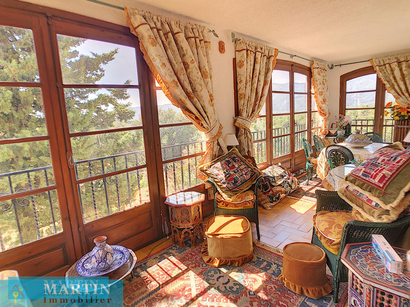 Villa - 269 m² - 12 pièces