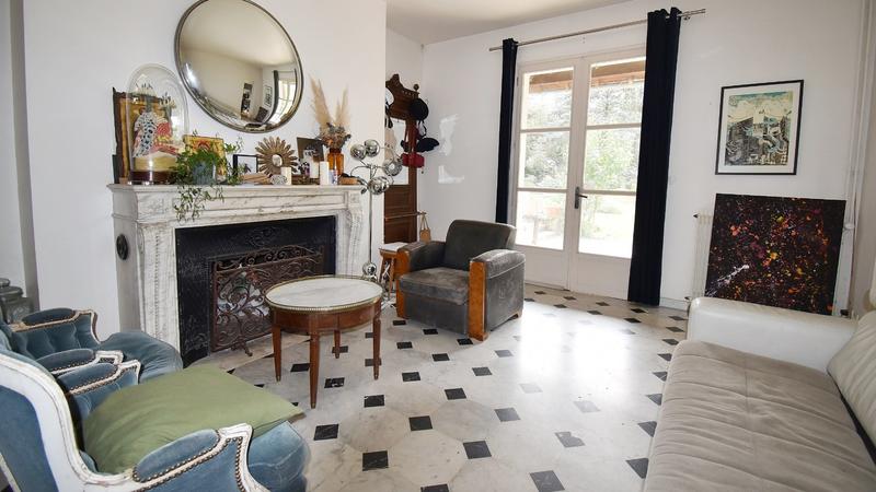 Maison - 219 m² - 6 pièces