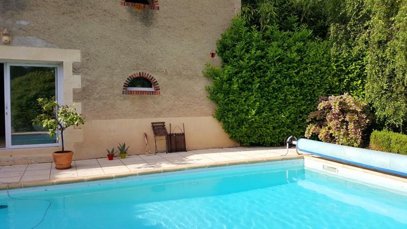 Propriété - 105 m² - 10 pièces