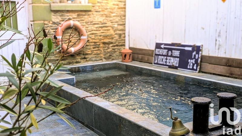 Maison de ville - 280 m² - 10 pièces