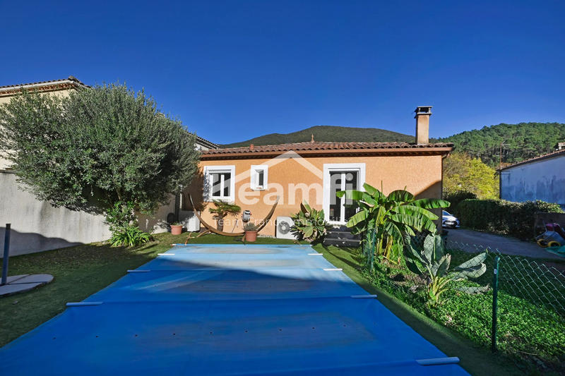 Maison - 115 m² - 4 pièces