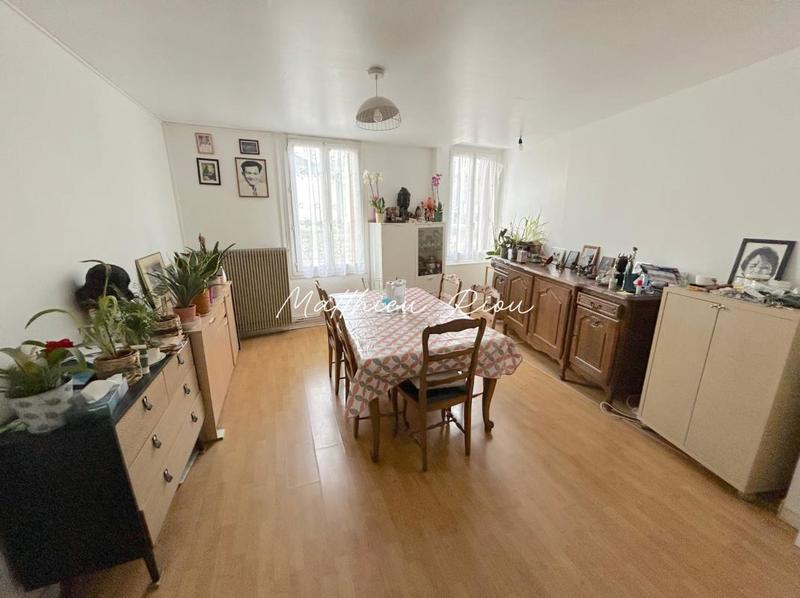 Maison - 206 m² - 8 pièces