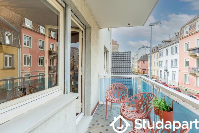 Chambre - 9 m² - 1 pièce