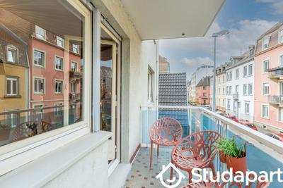 Chambre - 9 m² - 1 pièce