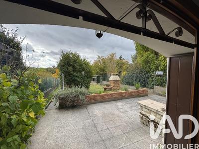 Maison - 104 m² - 7 pièces