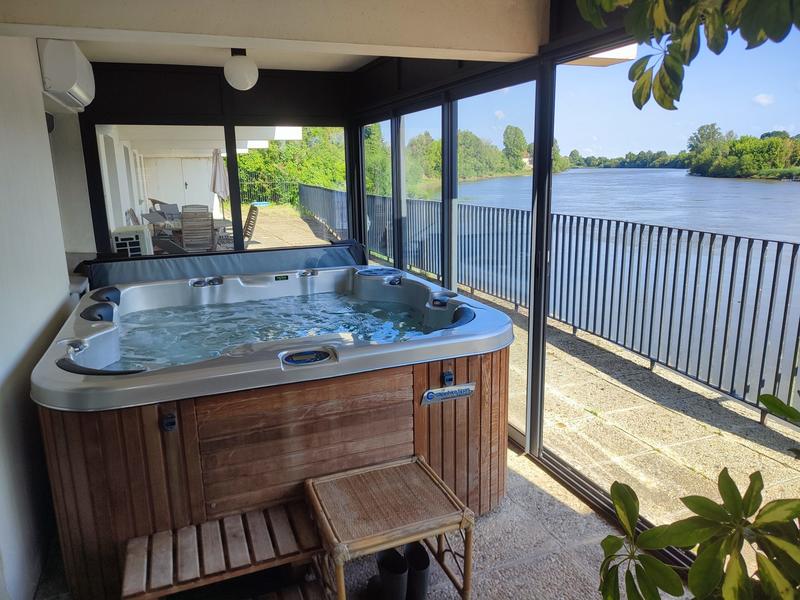 Villa - 337 m² - 10 pièces