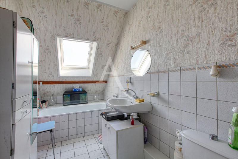 Maison - 146 m² - 6 pièces