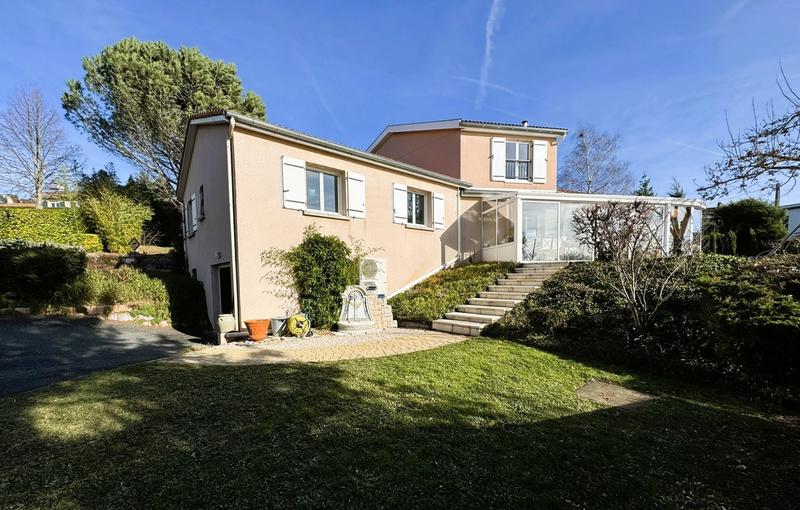 Maison - 156 m² - 6 pièces