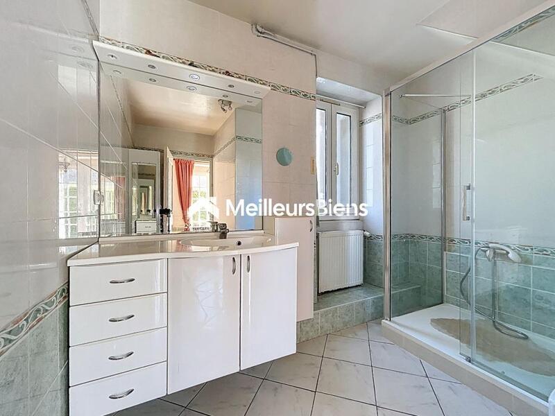 Maison - 160 m² - 6 pièces