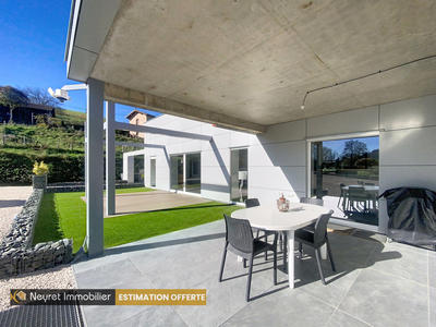 Maison - 180 m² - 4 pièces