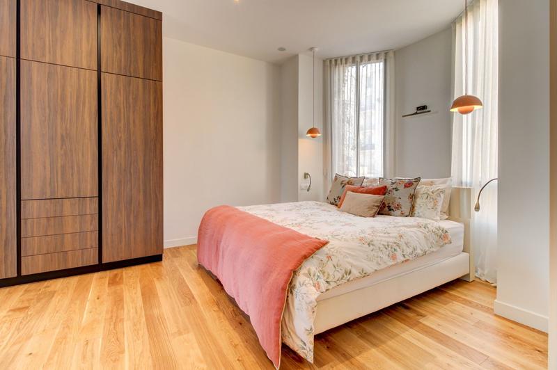 Appartement - 192 m² - 5 pièces