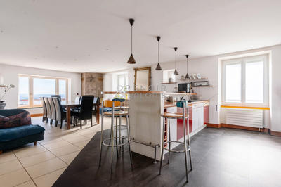 Maison - 395 m² - 10 pièces