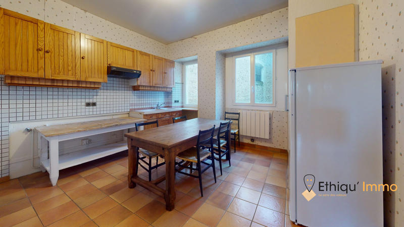 Appartement - 90 m² - 4 pièces