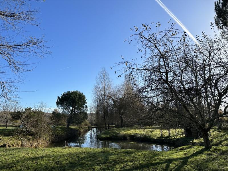 Maison - 280 m² - 10 pièces