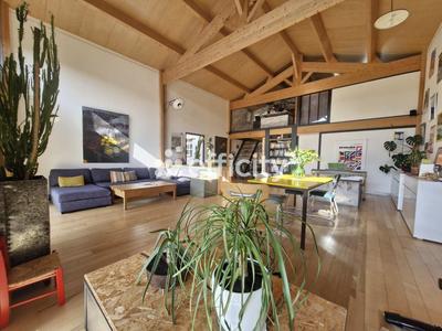 Maison en pierre - 173 m² - 6 pièces