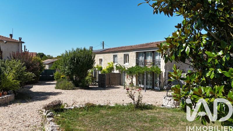 Maison - 371 m² - 11 pièces