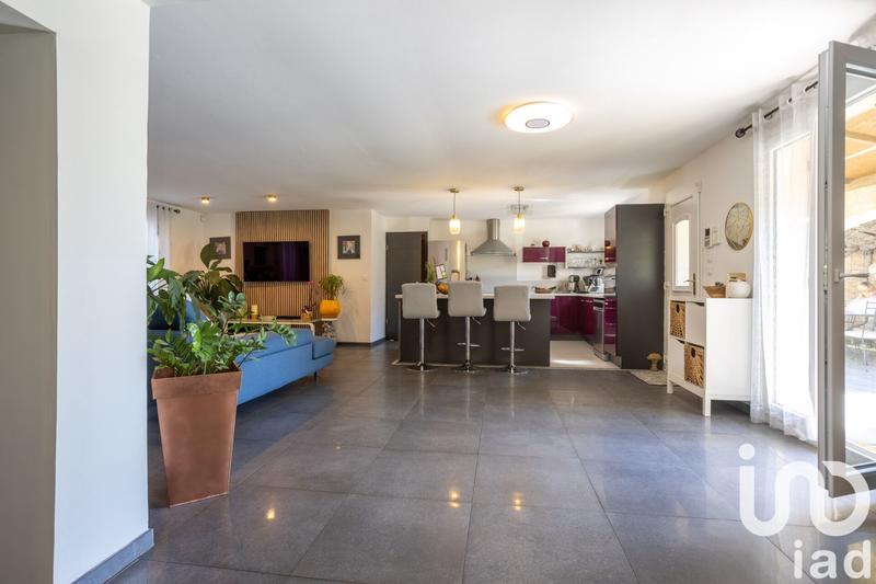 Maison - 102 m² - 4 pièces