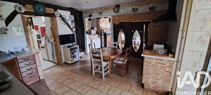 Maison - 215 m² - 4 pièces