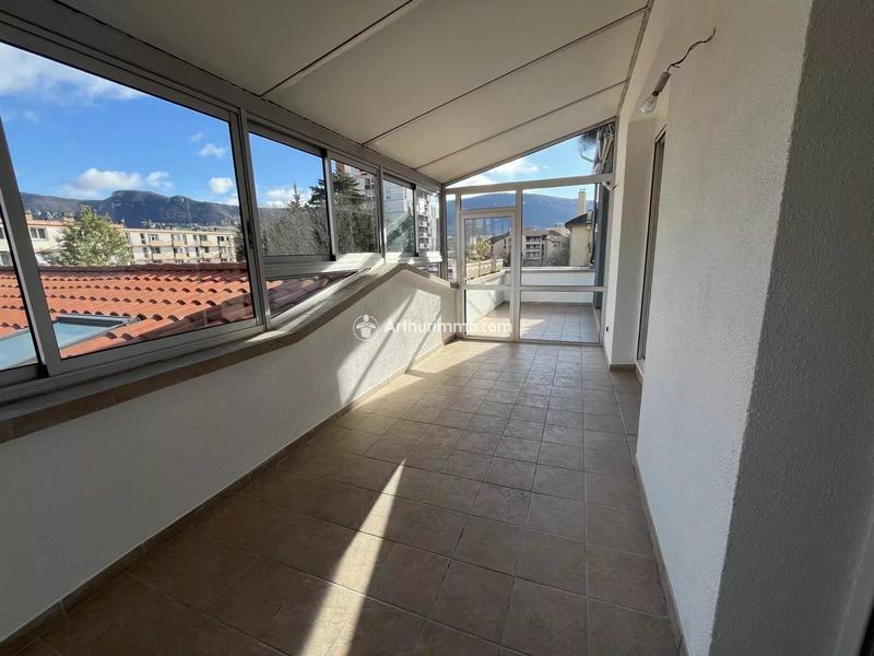 Appartement - 104 m² - 4 pièces