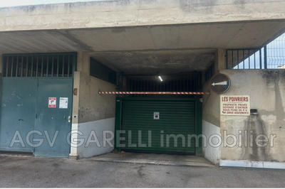 Parking / Garage - 15 m²