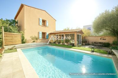 Maison - 170 m² - 6 pièces