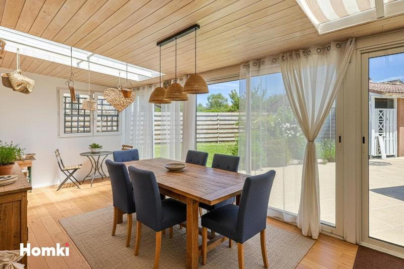 Maison - 170 m² - 6 pièces