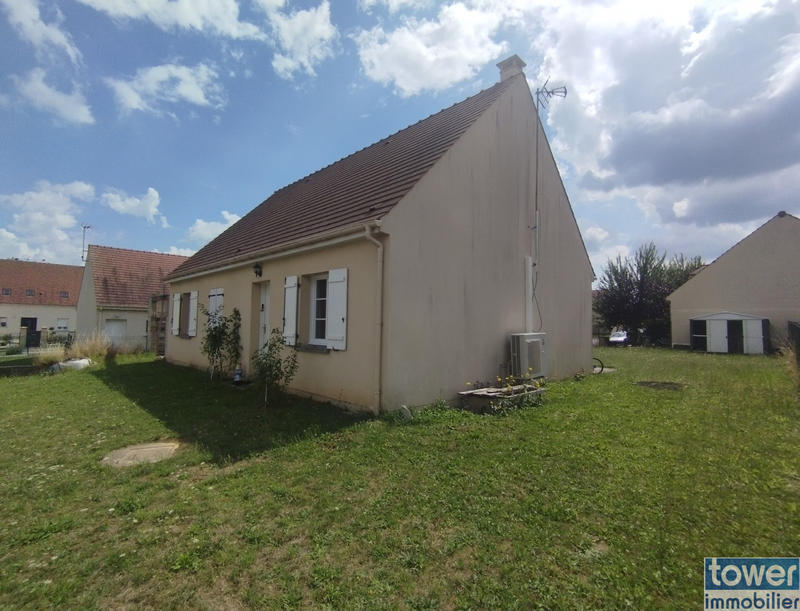 Maison - 80 m² - 4 pièces