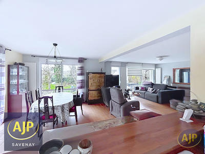 Maison - 200 m² - 9 pièces