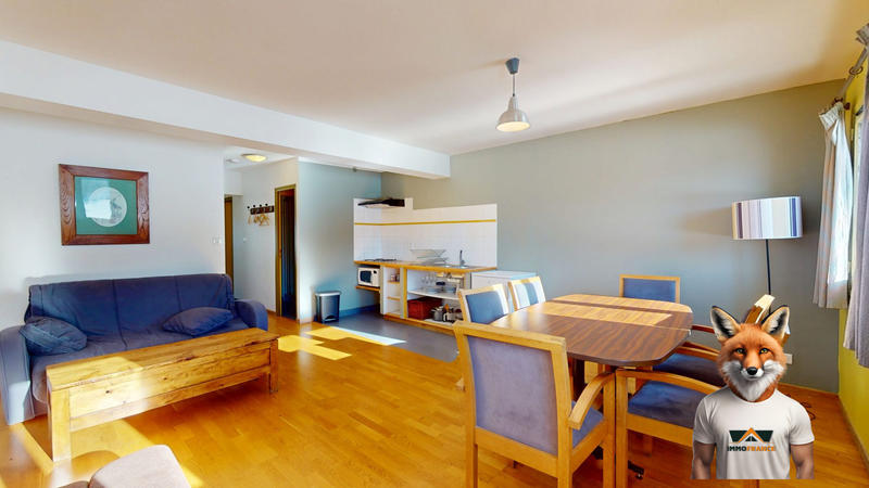 Local commercial - 1 017 m² - 28 pièces