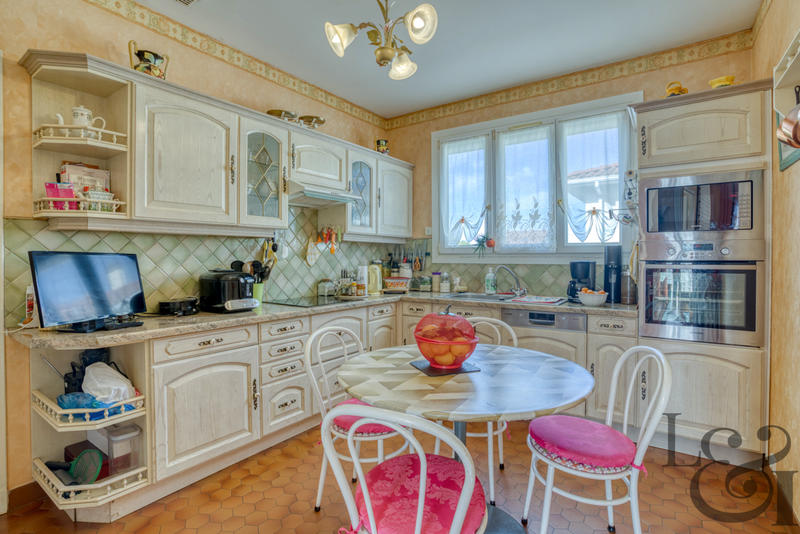 Maison - 197 m² - 7 pièces