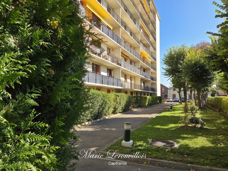 Appartement - 101 m² - 5 pièces