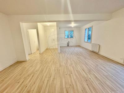 Maison - 76 m² - 3 pièces