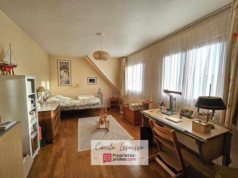 Maison - 184 m² - 7 pièces