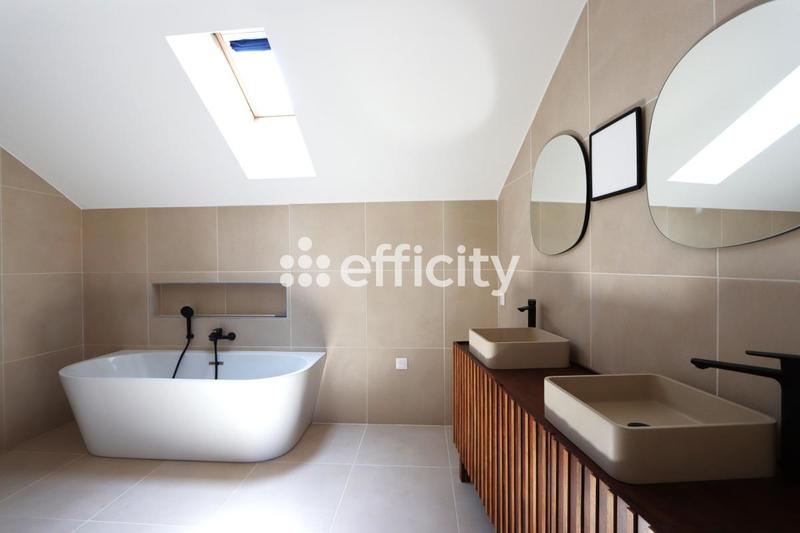 Appartement - 174 m² - 6 pièces