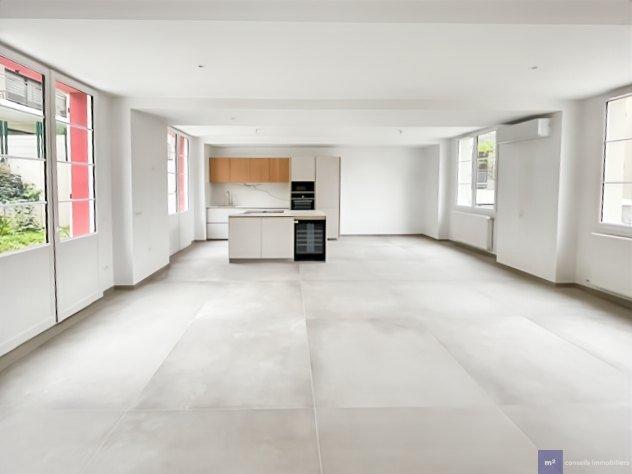 Appartement - 160 m² - 6 pièces