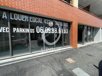 Local commercial - 285 m²