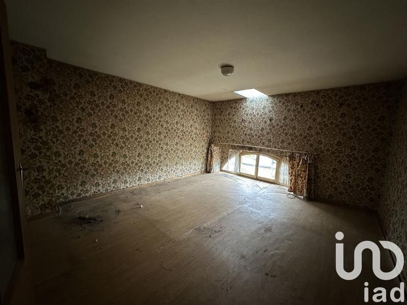 Maison - 213 m² - 11 pièces