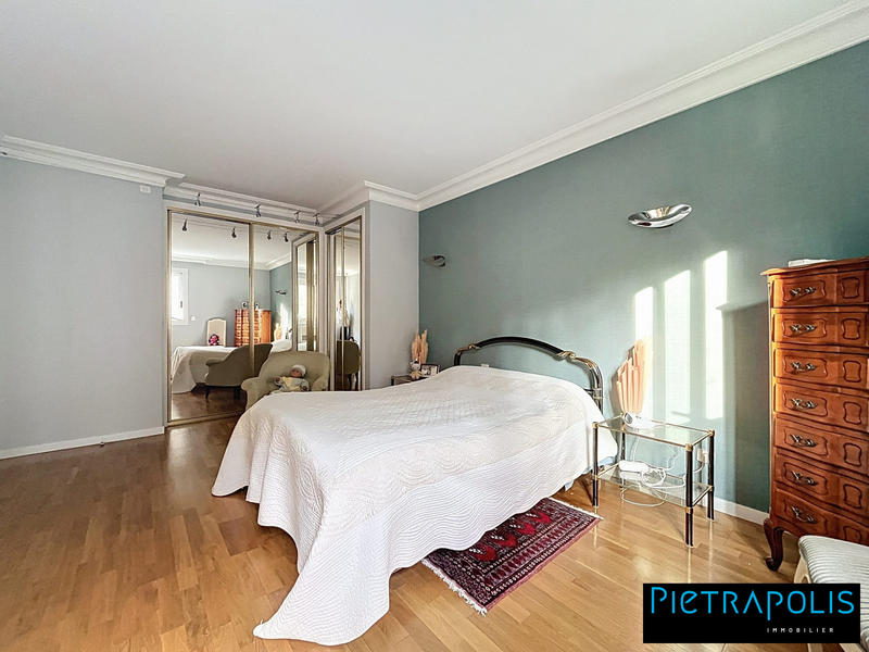 Appartement - 132 m² - 4 pièces