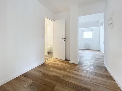 Appartement - 85 m² - 5 pièces