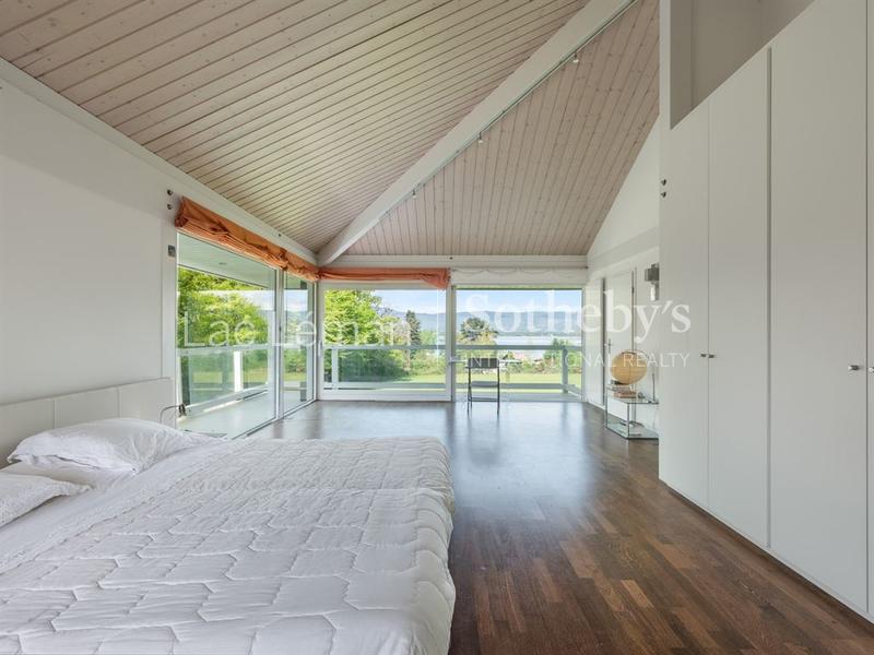 Maison - 257 m² - 6 pièces