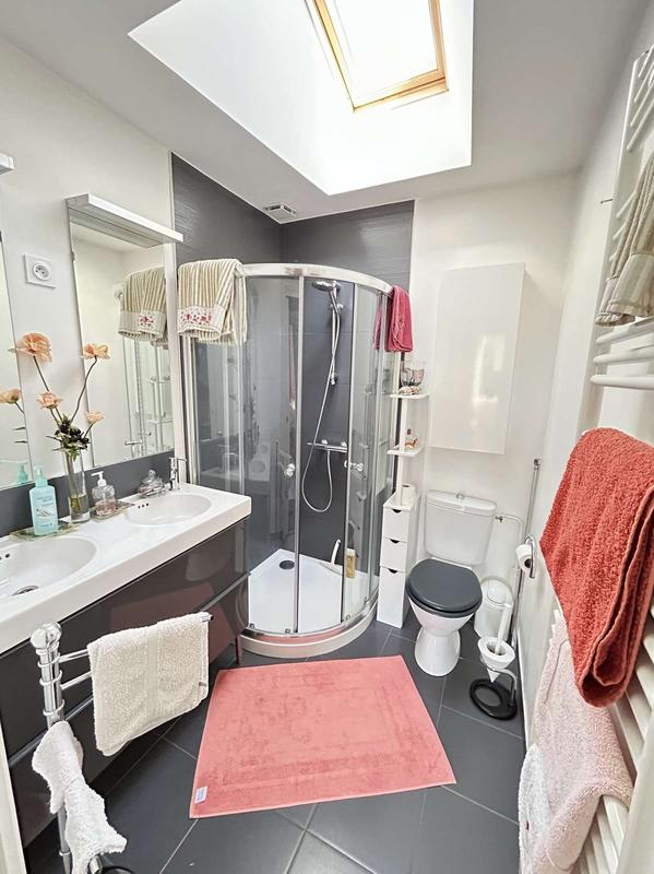 Maison traditionnelle - 110 m² - 5 pièces