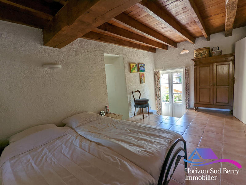 Maison - 220 m² - 8 pièces