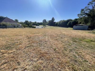 Terrain constructible - 1 416 m²
