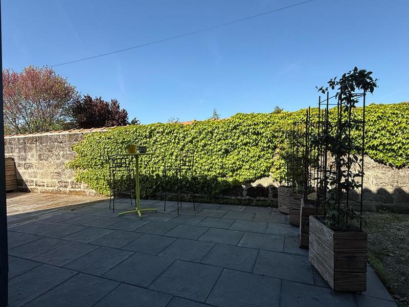 Maison - 249 m² - 5 pièces