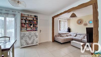 Maison - 81 m² - 5 pièces