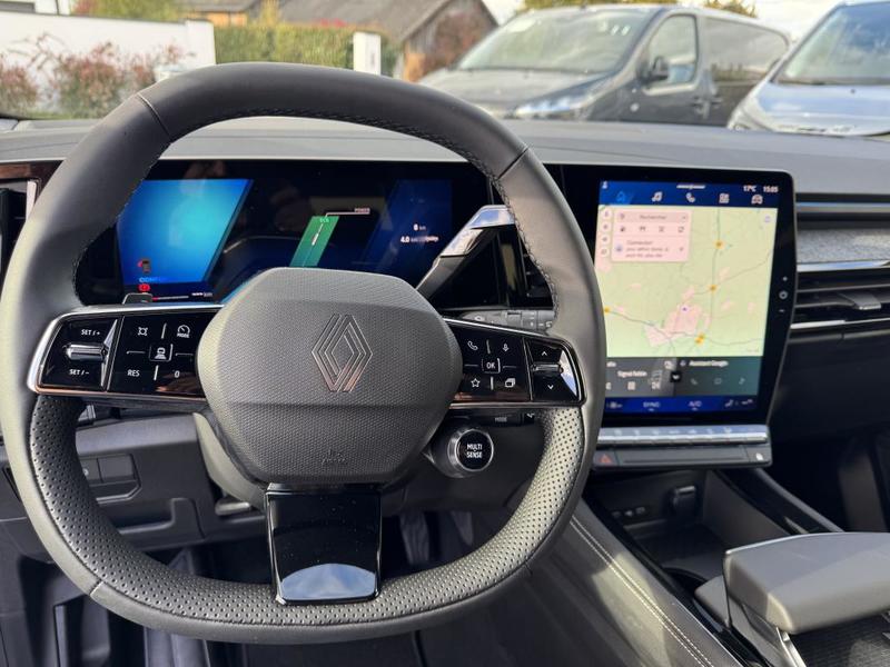 Renault Austral (2) 1.2 Full Hybrid E-Tech 200 Techno