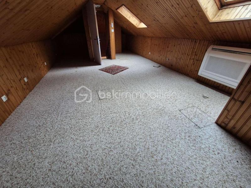 Maison traditionnelle - 87 m² - 5 pièces