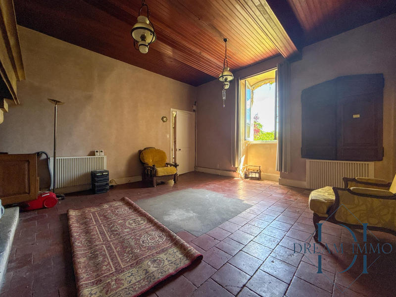 Maison ancienne - 166 m² - 8 pièces