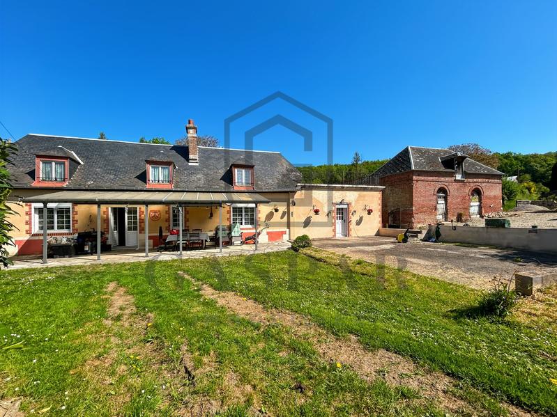 Maison - 143 m² - 5 pièces